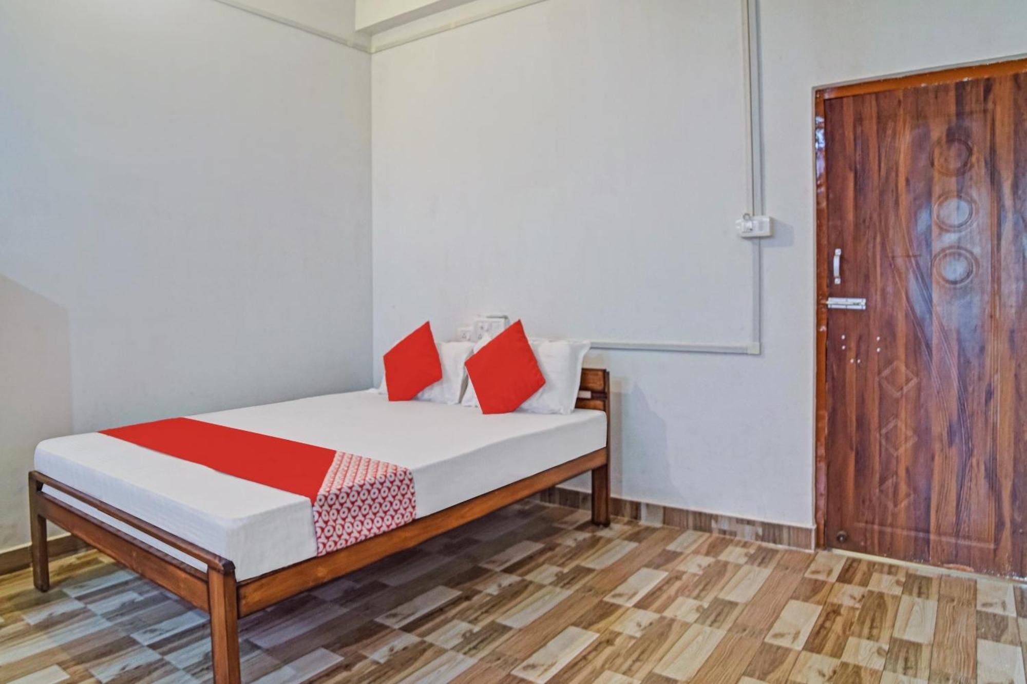Spot On Jp Guest House Kaharpara Luaran gambar