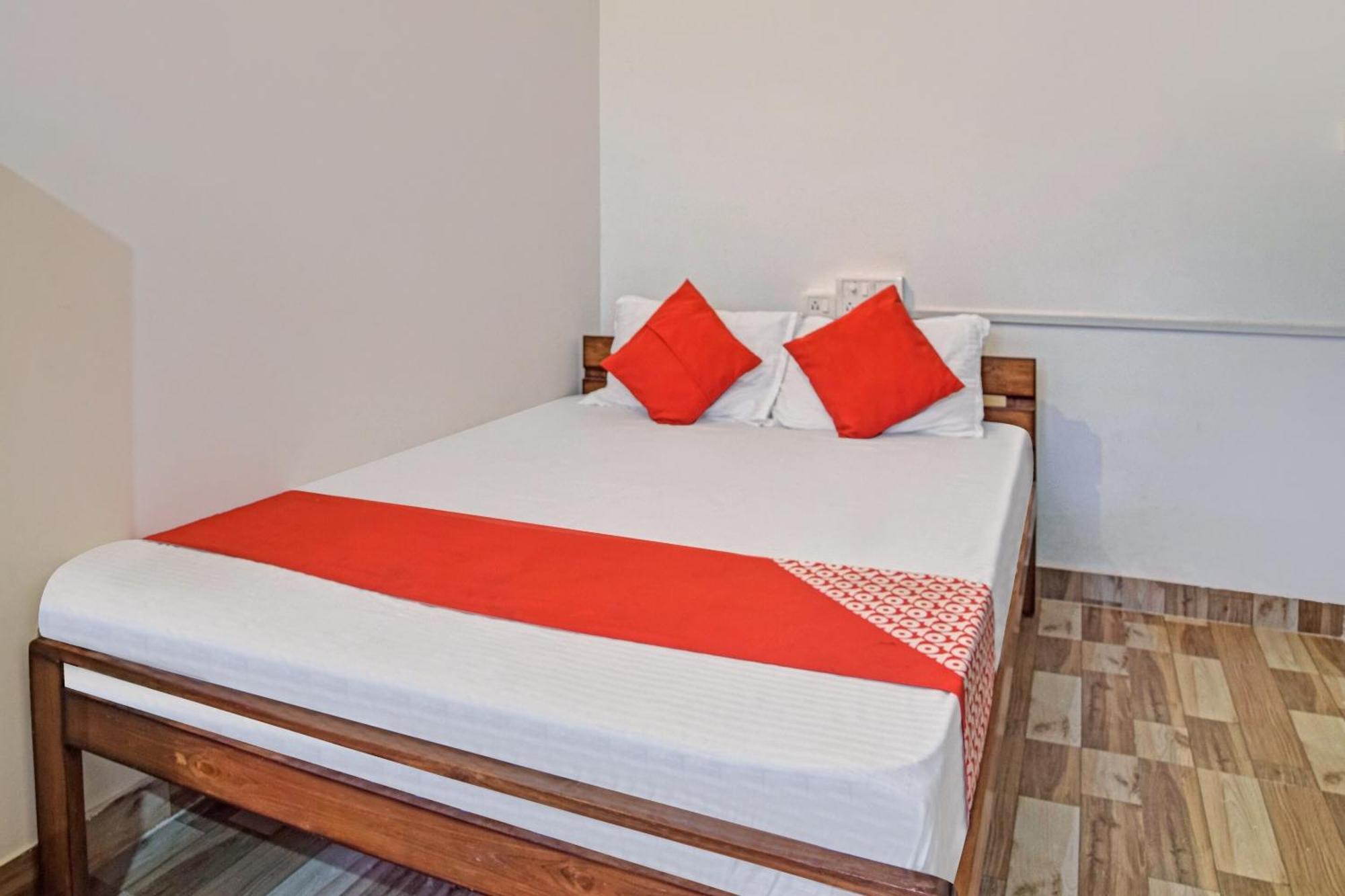 Spot On Jp Guest House Kaharpara Luaran gambar
